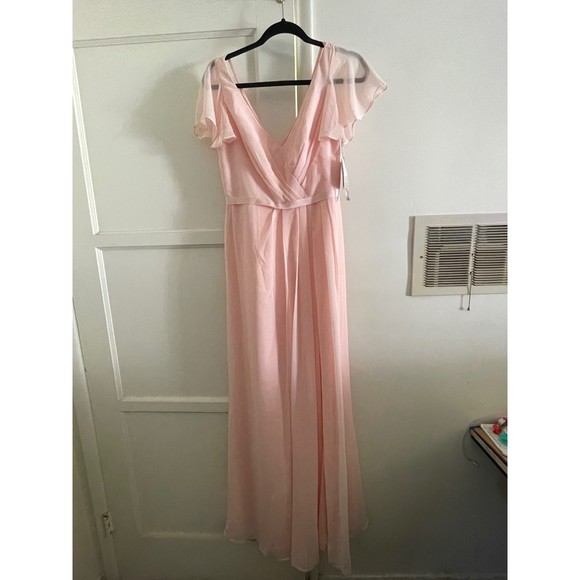 NWT David’s Bridal Flutter Sleeve Crinkle Chiffon Bridesmaid Dress - Picture 5 of 8